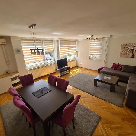 Walnut Apartment - Private Garage Saraievo Exterior foto