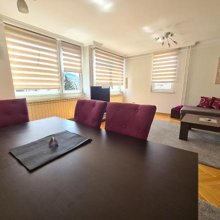 Walnut Apartment - Private Garage Saraievo Exterior foto
